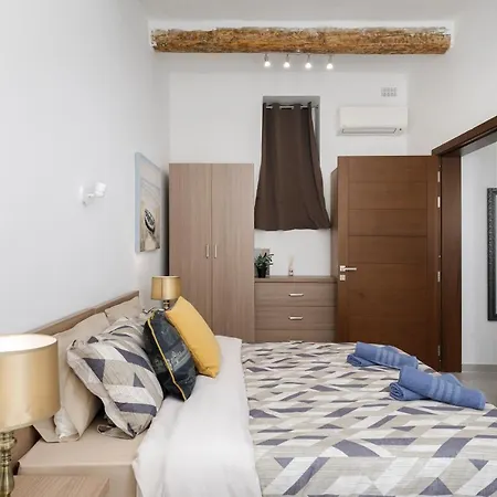 Modern, Cosy 1Bd Home - Close To Valletta Hamrun Exterior photo