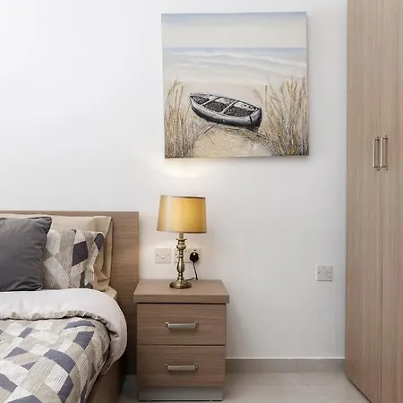 Modern, Cosy 1Bd Home - Close To Valletta Hamrun Exterior photo