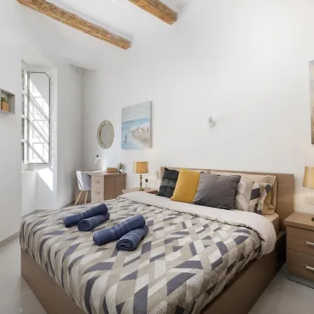 Modern, Cosy 1Bd Home - Close To Valletta Hamrun Exterior photo
