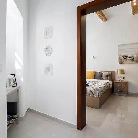 Modern, Cosy 1Bd Home - Close To Valletta Hamrun Exterior photo