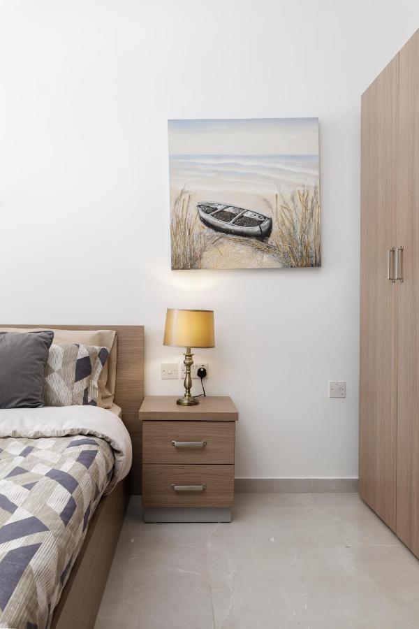 Modern, Cosy 1bd - Close To Valletta Apartment *